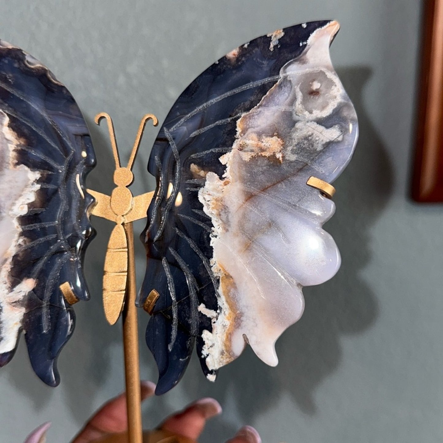 Blue Flower Agate Butterfly and Stand - BLUEFLWTAGTBTFLY-002