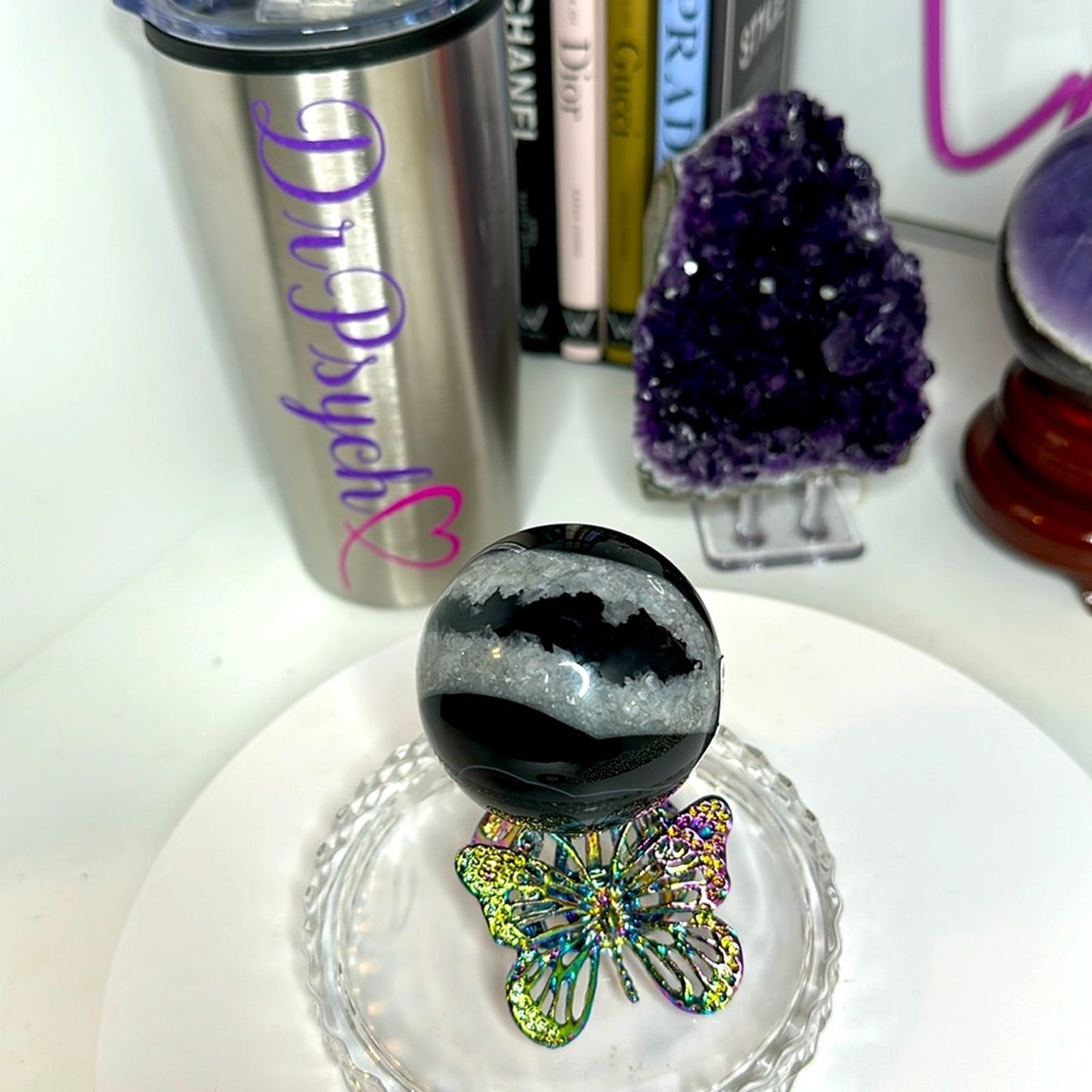 Quartz and Black Onyx/Agate “Figure 8” Sphere 56 MM - BLAGFG8-001
