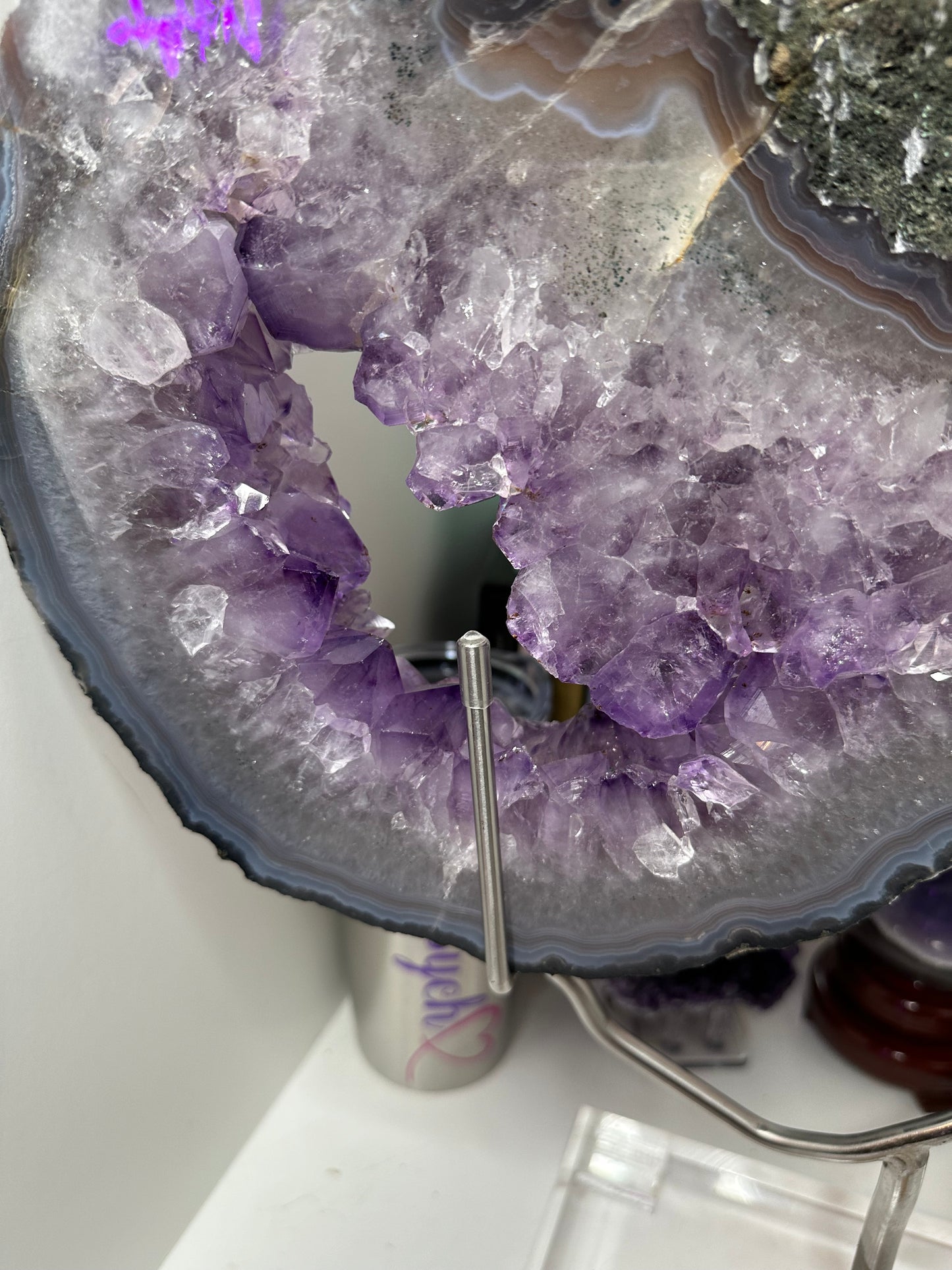 Amethyst Large Point Portal AMYPTLSTAND-001
