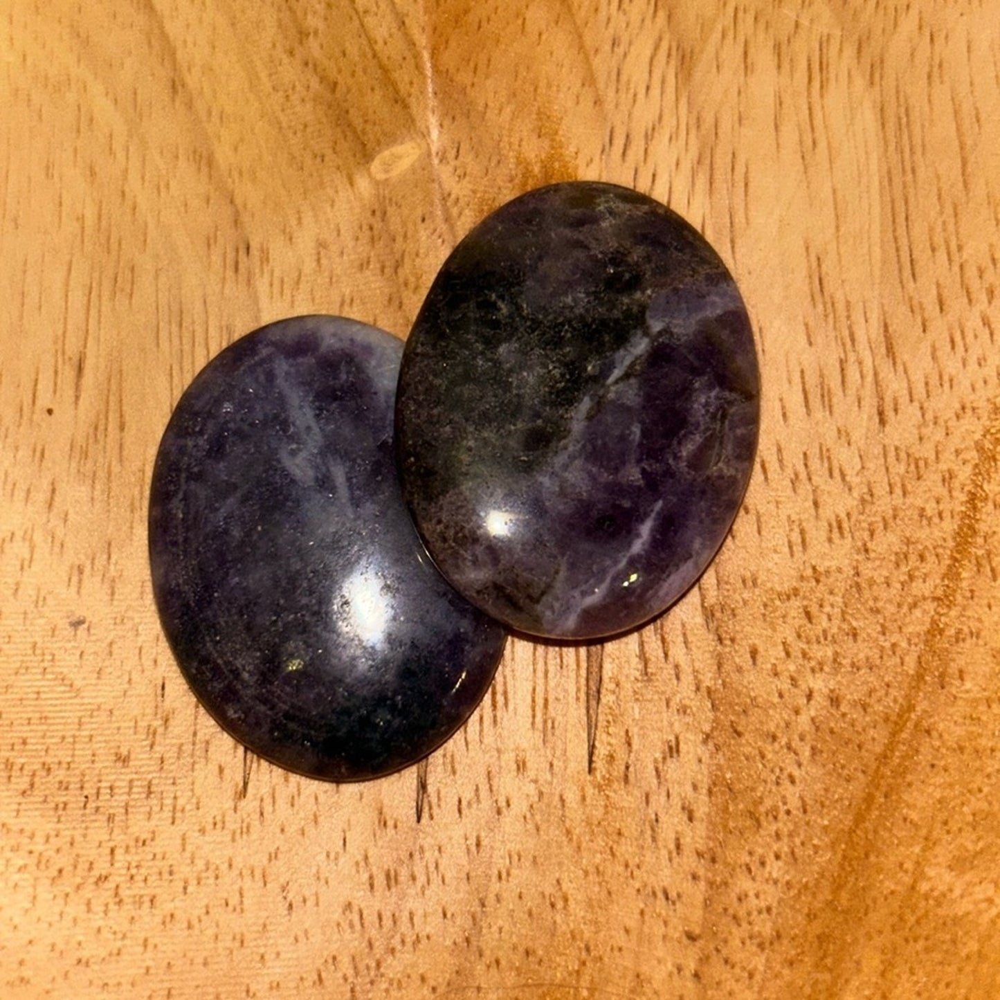 Chevron Dream Amethyst Worry stone set - DRAMYWRYSET-001