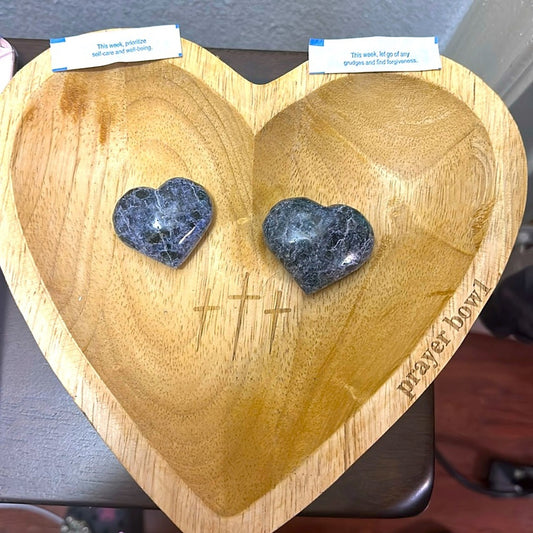 Iolite & Emerald Heart Palm stone set (2)- IOLITEEMRLDPLM-001
