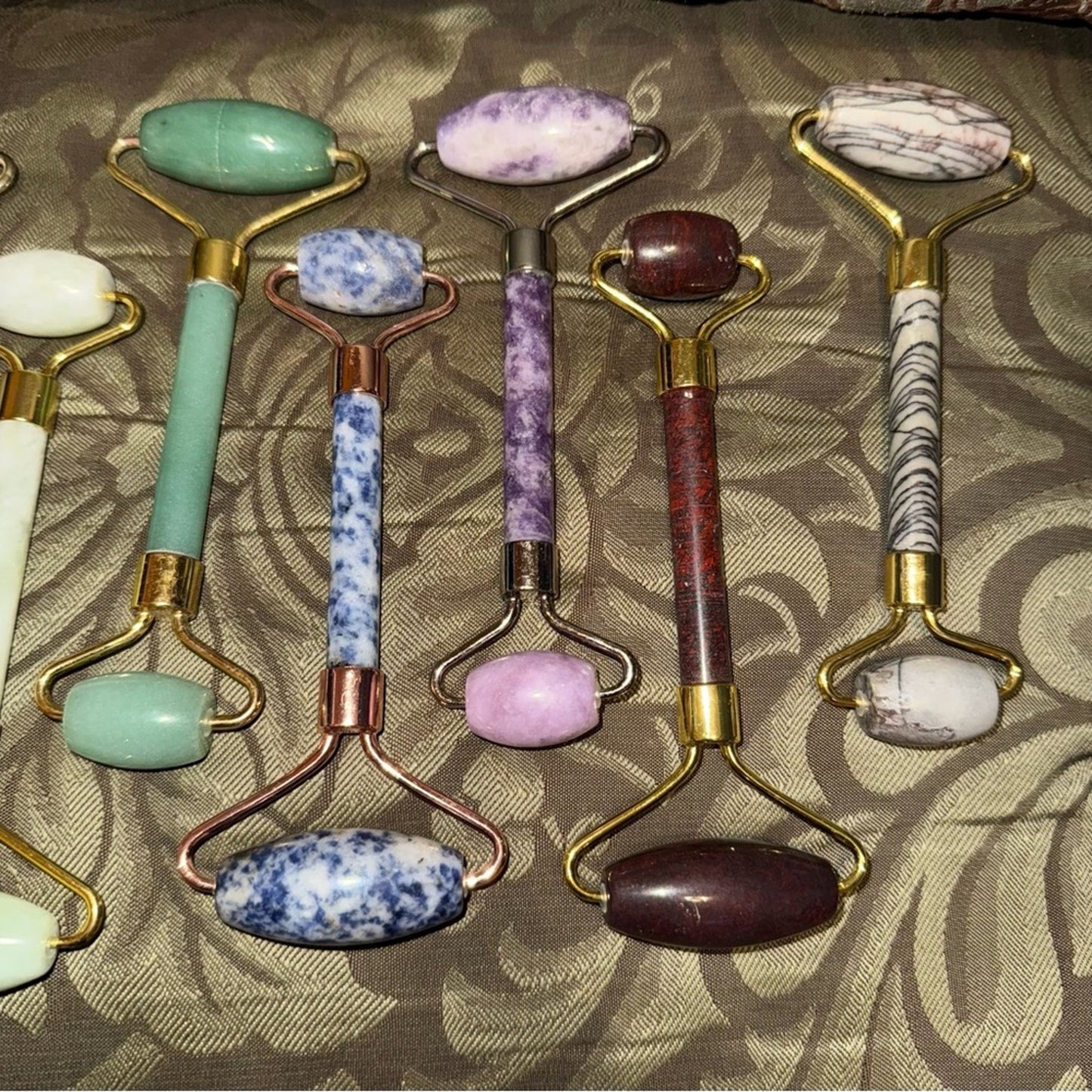 Assorted Natural Gemstone Facial Rollers - PRICE FOR 1 🌹🌹