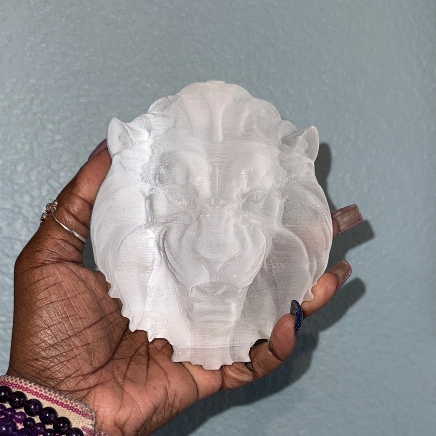 Satin Spar White Lion Head Crystal Carving