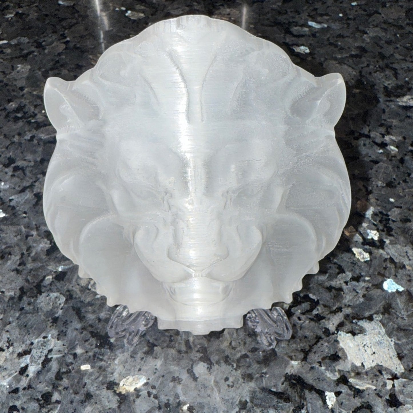 Satin Spar White Lion Head Crystal Carving